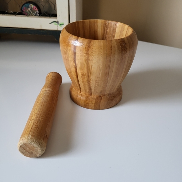 Lightweight Bamboo Wooden Mortar and Pestle - Picture 5 of 15